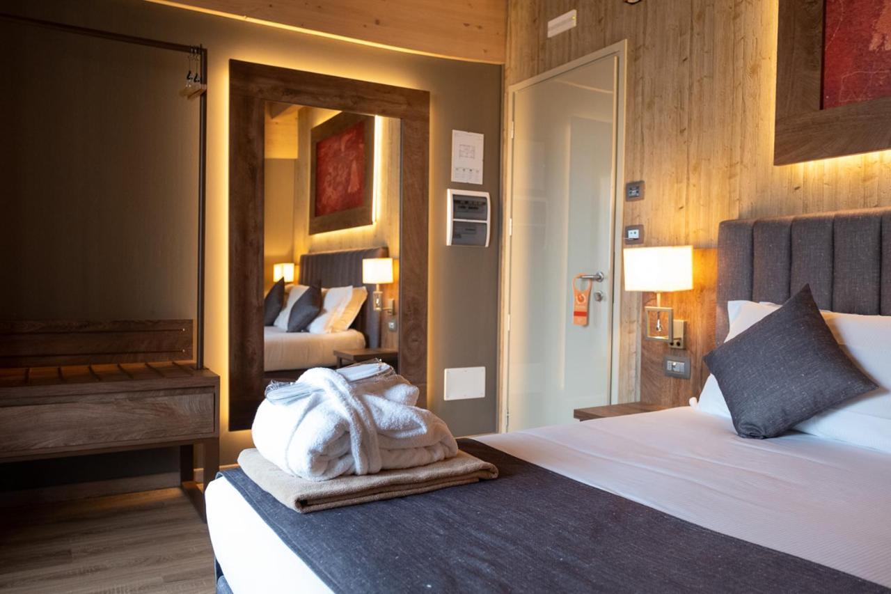 Lake Hotel La Pieve Пизоние Екстериор снимка